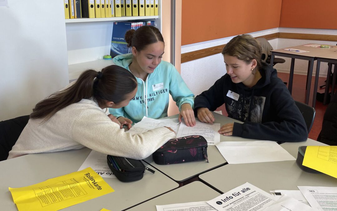 Ein teures Schülerticket für die Zukunft? Schülerinnen und Schüler der 9. Klassen gestalten ein Planspiel
